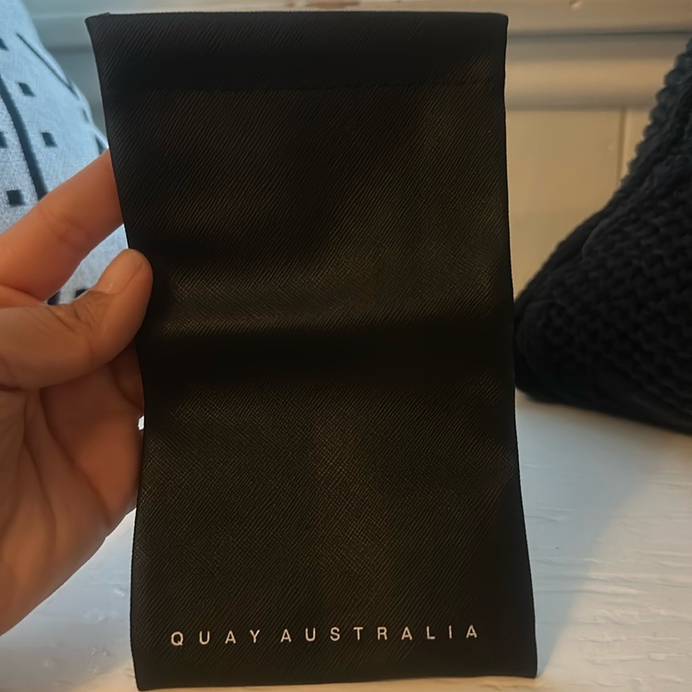 Glasses Case Quay Australia New No Tag